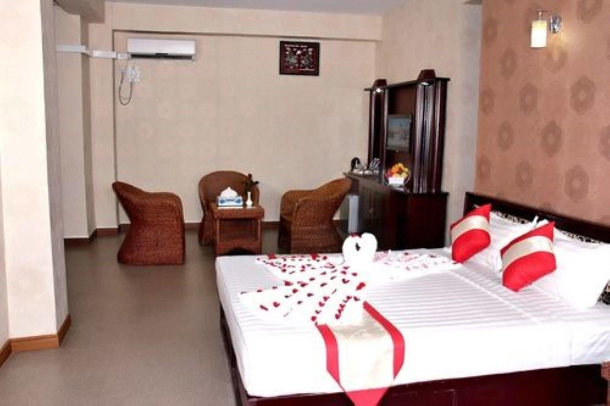 Diamond Crown Hotel Gyogon Exterior foto